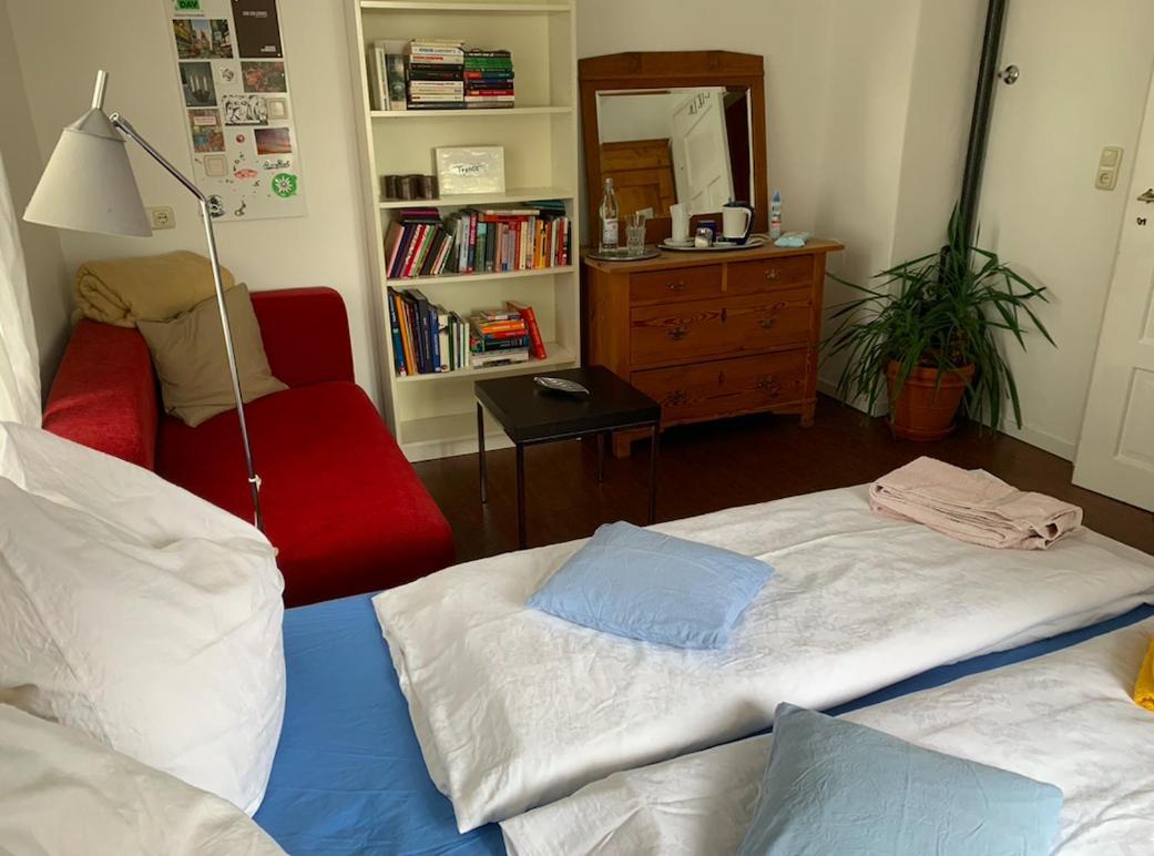 Bed Bike & Breakfast, Zimmer Innerhalb Eines Privathauses Mit Gemeinschaftsbad 阿默湖畔因宁 外观 照片